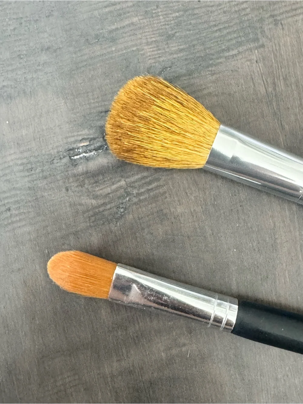 i.d. | Bare Escentuals makeup brushes